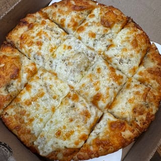 CHEESY GARLIC BREAD